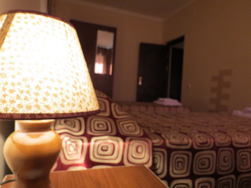 Rohat Hotel Chilonzor Tashkent Esterno foto