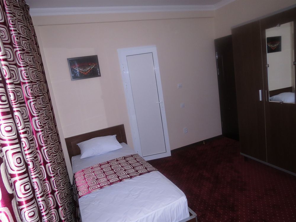 Rohat Hotel Chilonzor Tashkent Esterno foto