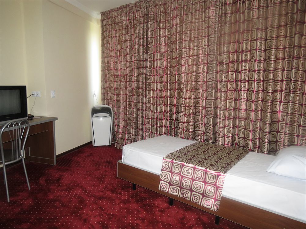 Rohat Hotel Chilonzor Tashkent Esterno foto