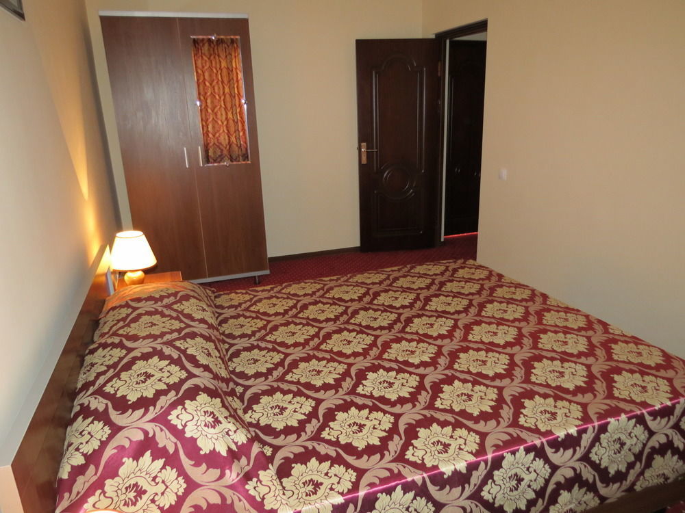Rohat Hotel Chilonzor Tashkent Esterno foto