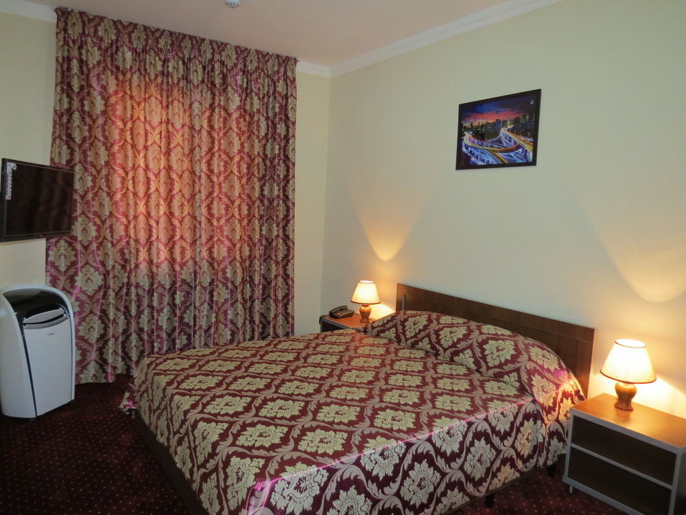 Rohat Hotel Chilonzor Tashkent Esterno foto