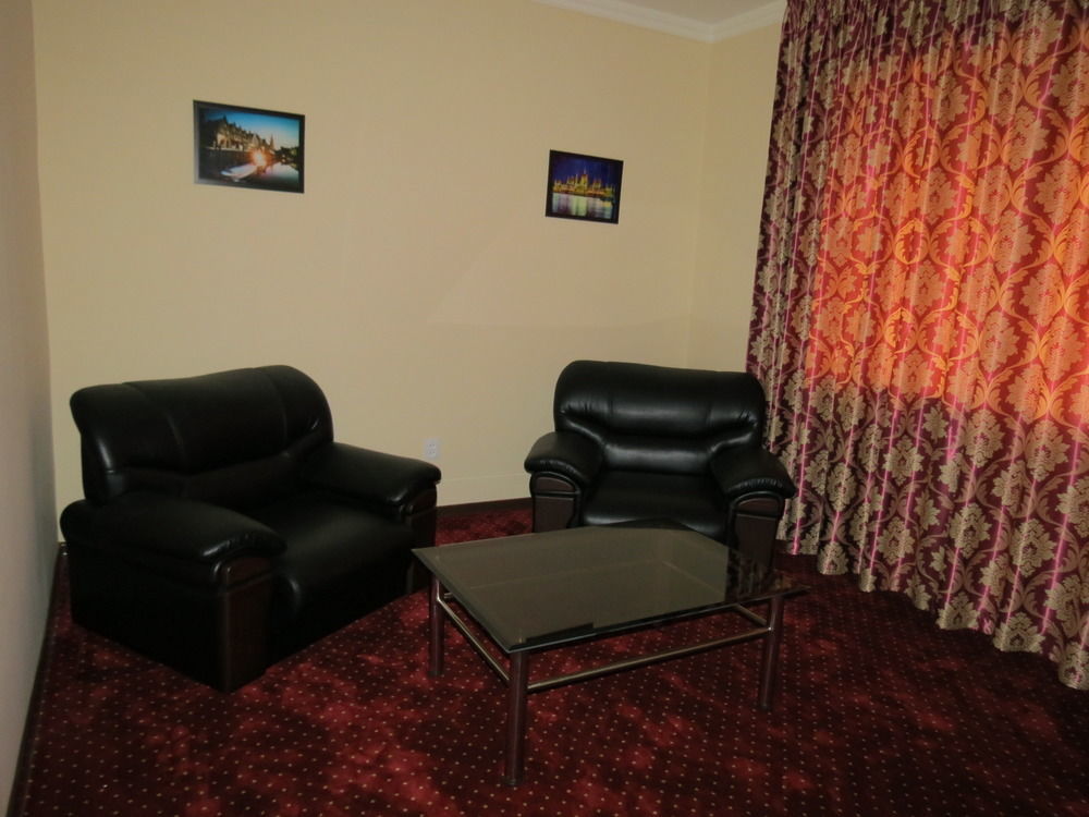 Rohat Hotel Chilonzor Tashkent Esterno foto